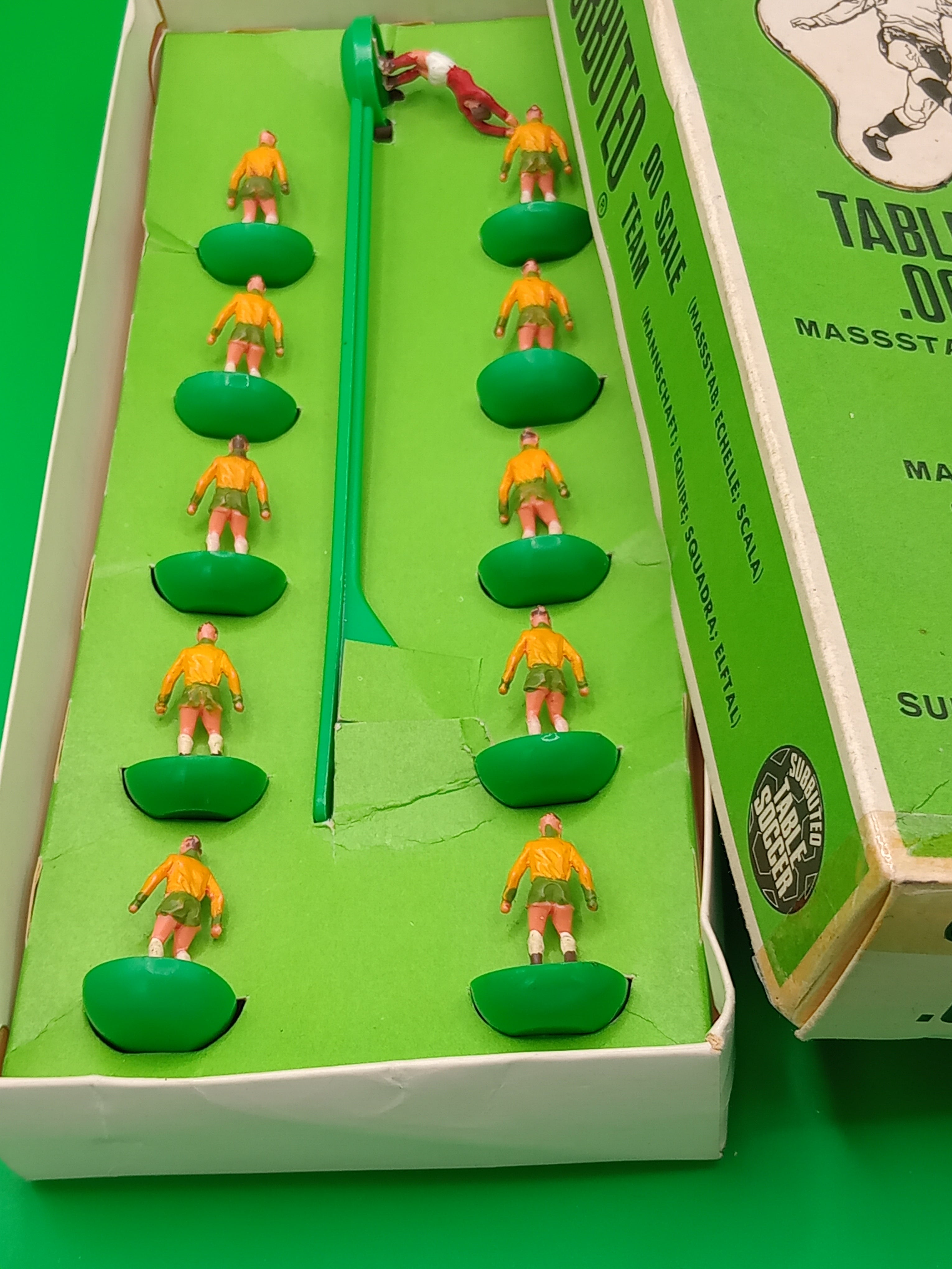 Subbuteo squadra hw Norwich ref. 28