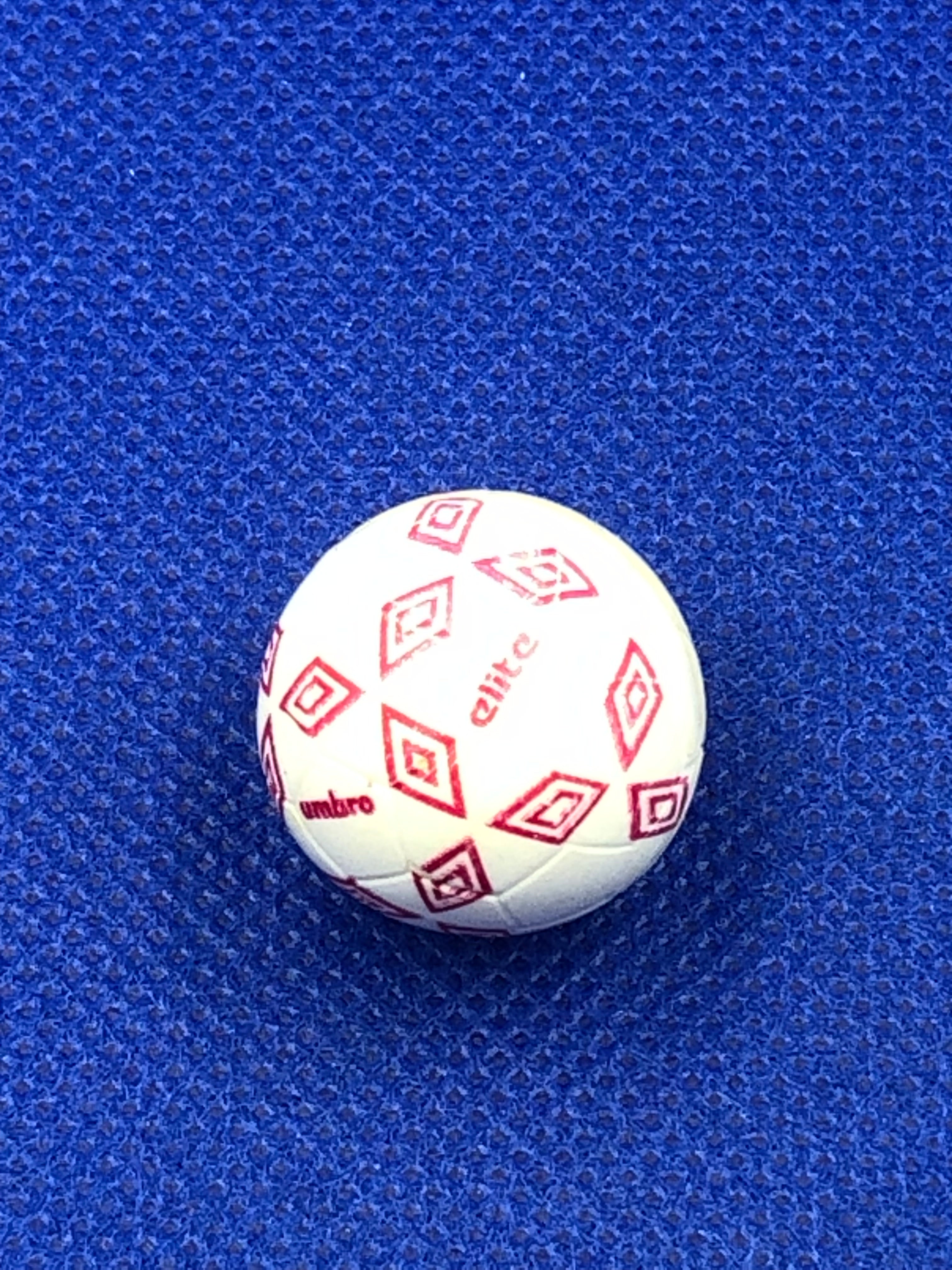 Subbuteo pallone originale Umbro Rosso
