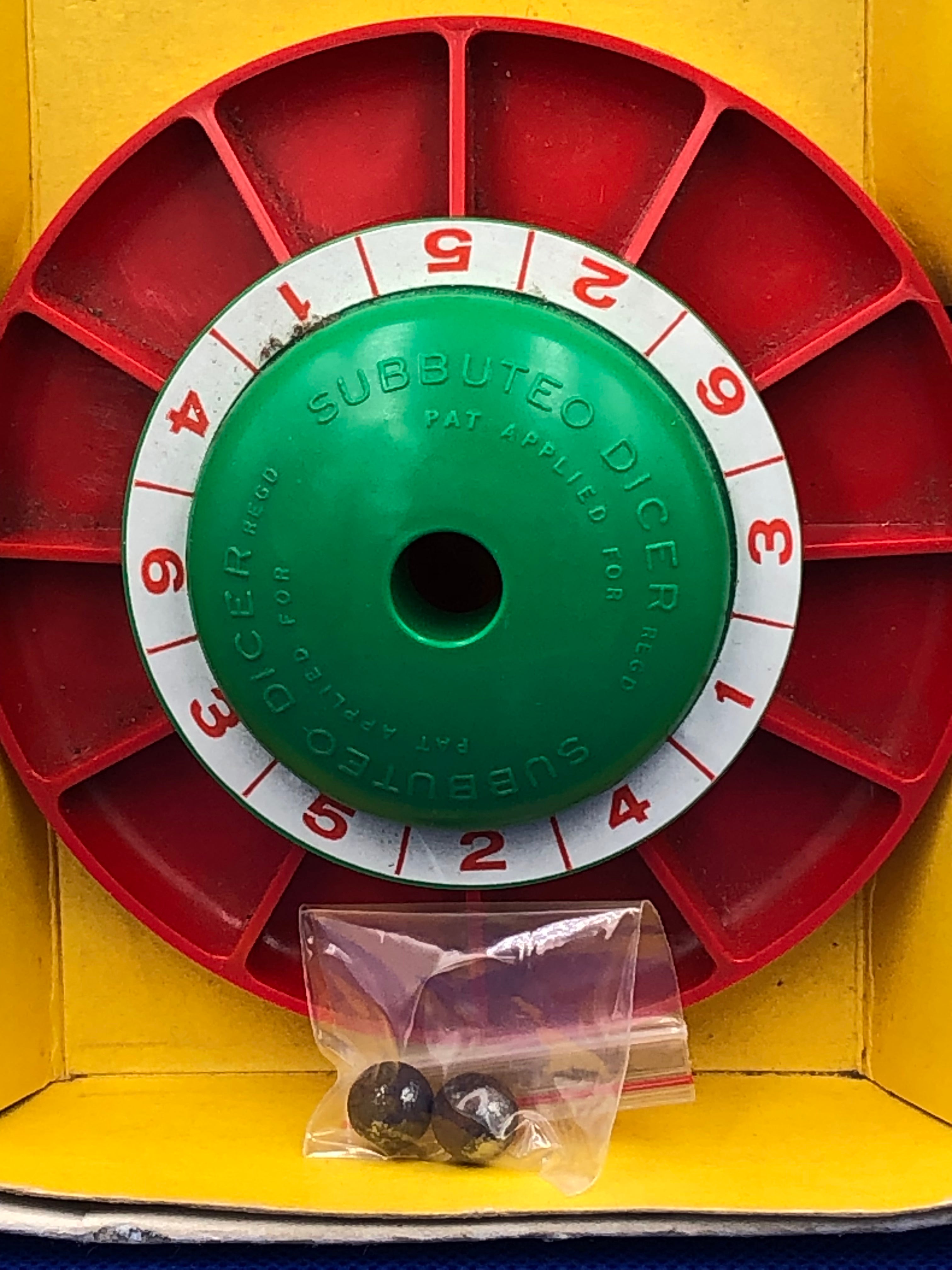 Subbuteo set Dicer