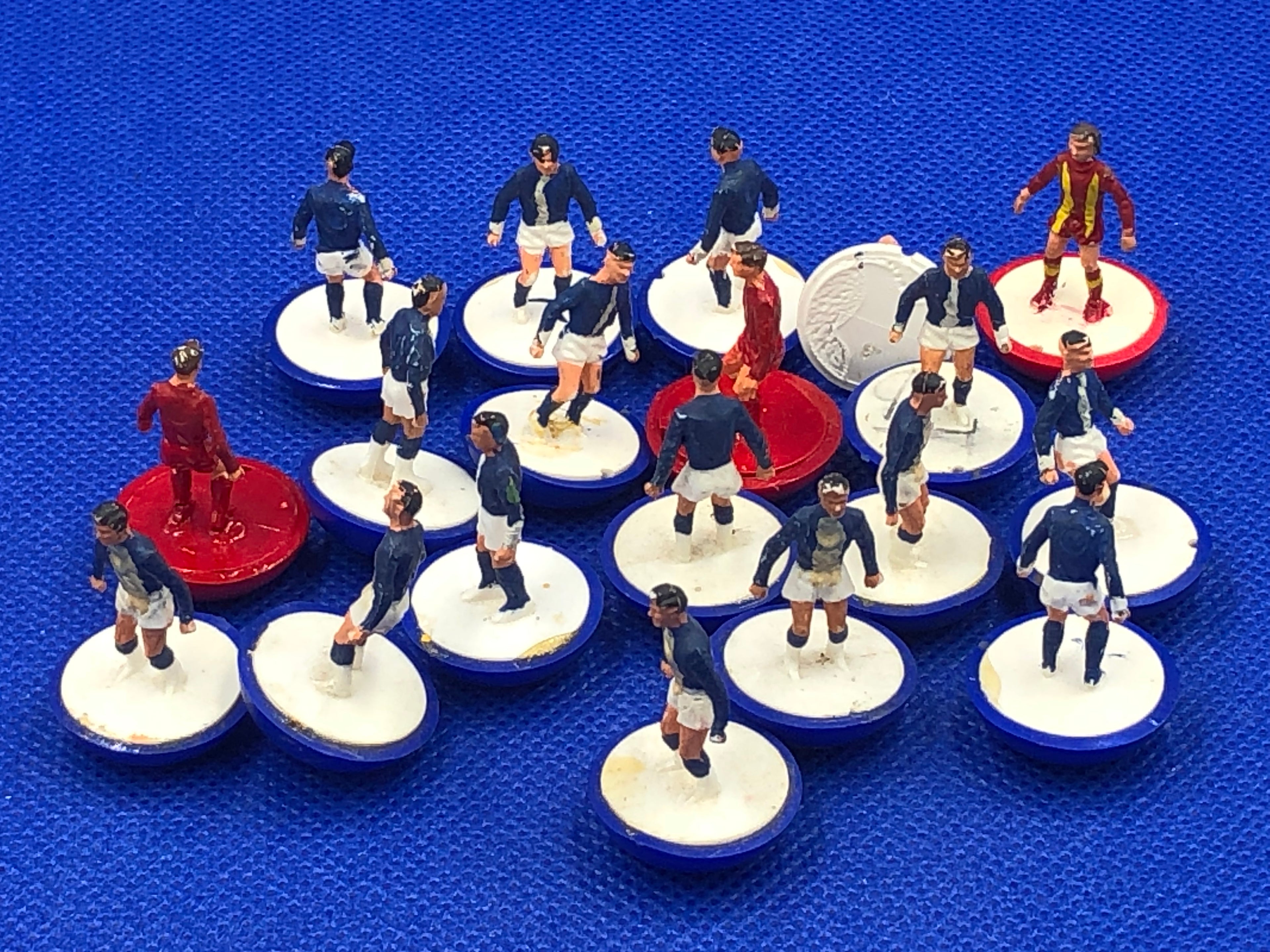 Subbuteo kit 20 miniature moulded ridipinte