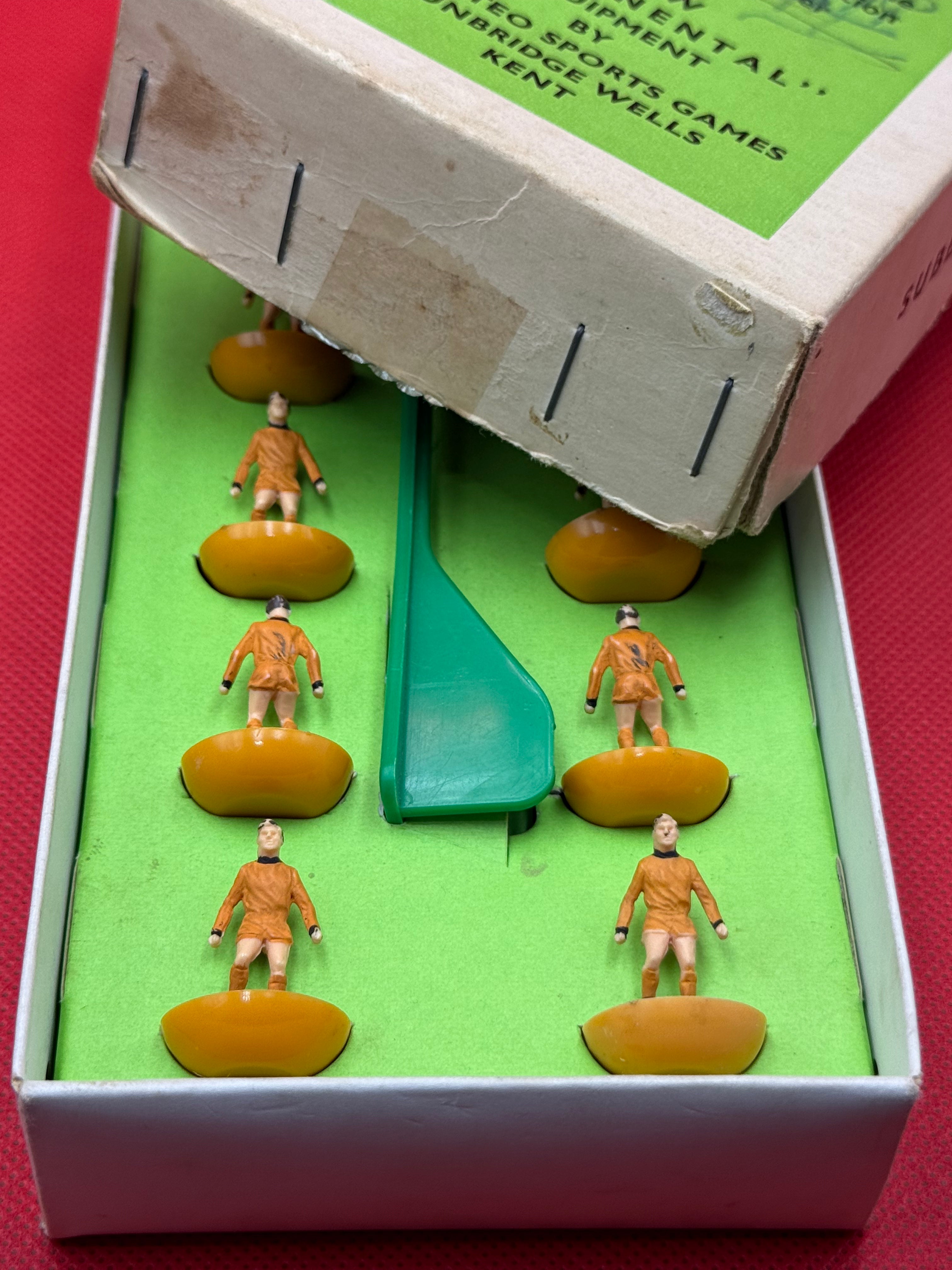 Subbuteo squadra HW Wolverhampton Wanderers ref 049